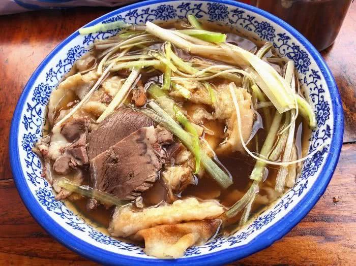 牛肉罩饼
